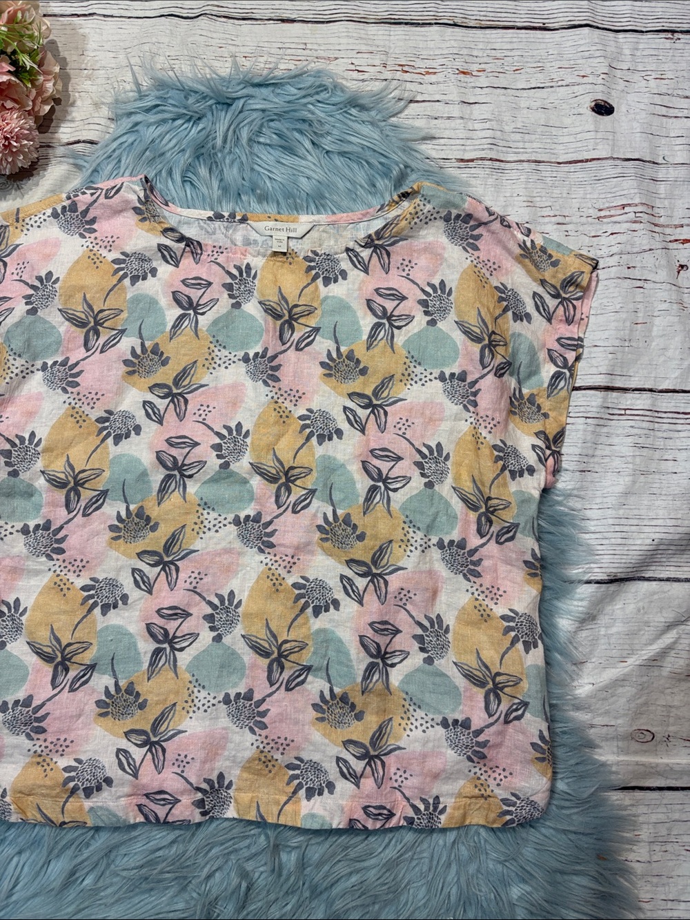 Garnet Hill Floral Tropical Linen Boxy Short Sleeve Top - Picture 5 of 9